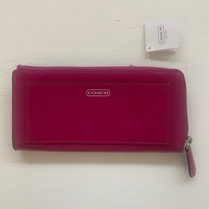 Coach magenta wallet